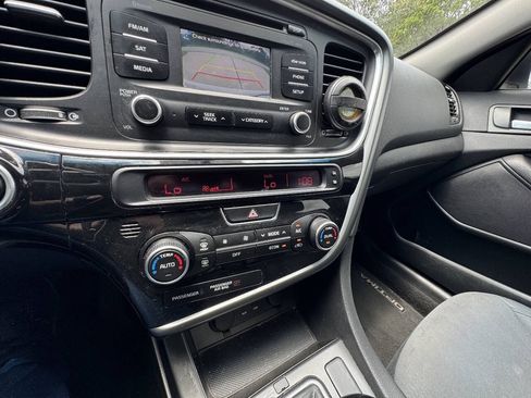 Used 2016 Kia Optima Hybrid w/ Hybrid Convenience Package FWD image 39