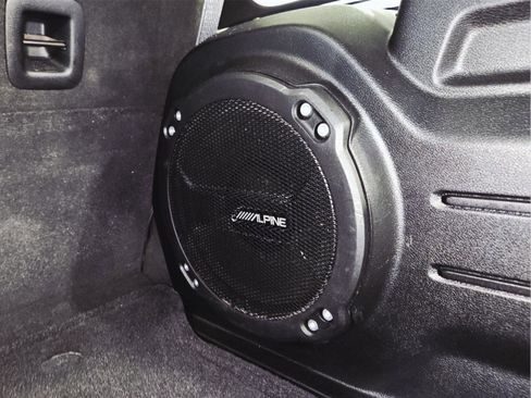 Used 2019 Jeep Wrangler Unlimited Sahara AWD/4WD image 39