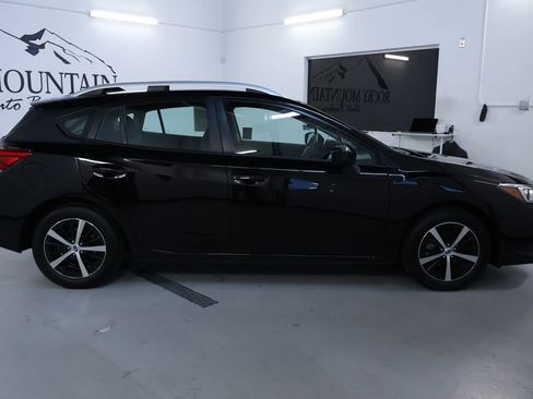 Used 2022 Subaru Impreza 2.0i Premium AWD/4WD image 8