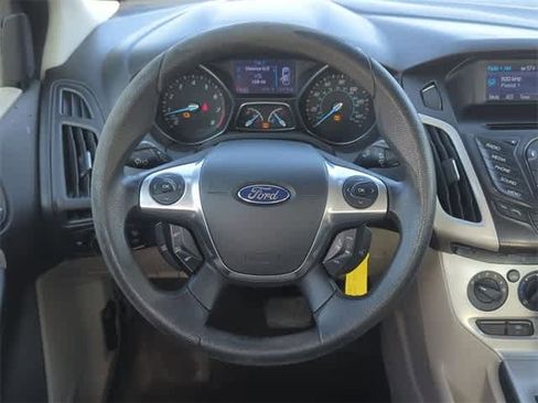 Used 2013 Ford Focus SE image 22