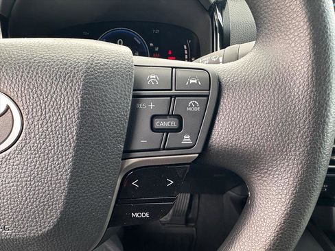 Used 2026 Toyota Camry LE image 21