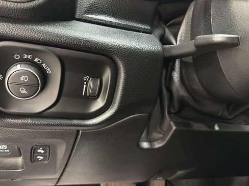 Used 2020 RAM 1500 Sport w/ Leather & Sound Group AWD/4WD image 34