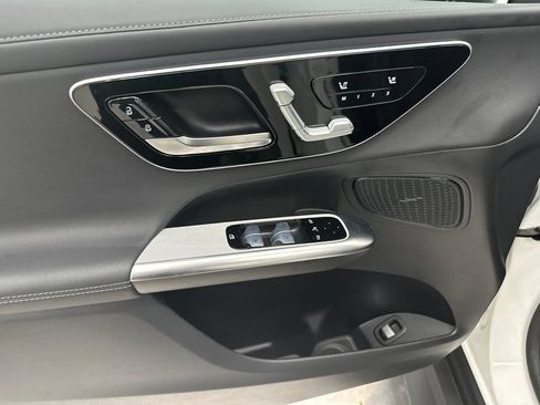 Certified 2025 Mercedes-Benz GLC 300 image 14