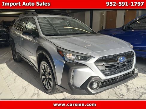 Used 2025 Subaru Outback Onyx Edition AWD/4WD image 1
