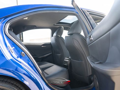 Used 2018 Lexus IS 300 AWD image 18