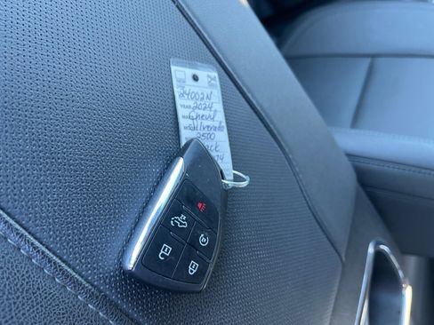 Used 2024 Chevrolet Silverado 2500 LTZ w/ LTZ Plus Package image 31