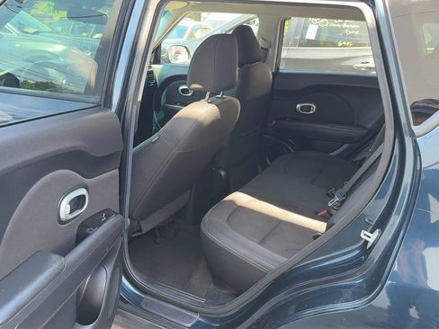 Used 2019 Kia Soul + FWD image 27