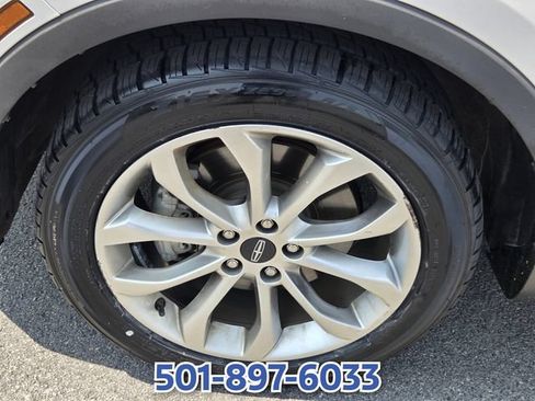 Certified 2019 Lincoln MKC Select w/ Select Plus Package FWD image 17