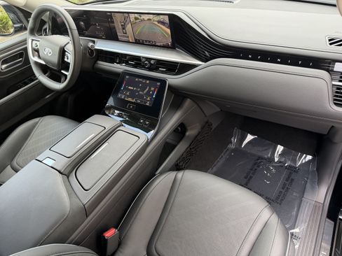 Certified 2026 INFINITI QX80 Luxe w/ Cargo Package RWD image 14