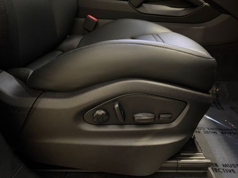 Certified 2026 Porsche Cayenne Coupe AWD/4WD image 34