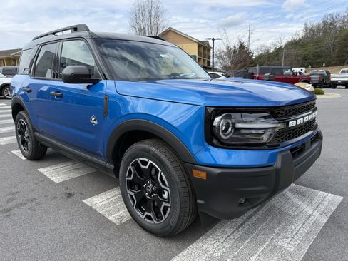 New 2026 Ford Bronco Sport Outer Banks image 3