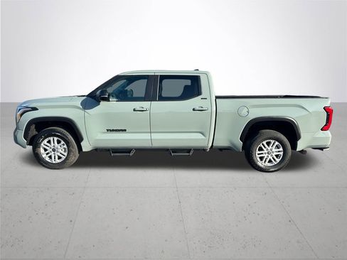 Used 2024 Toyota Tundra SR5 w/ SR5 Premium Package AWD/4WD image 10
