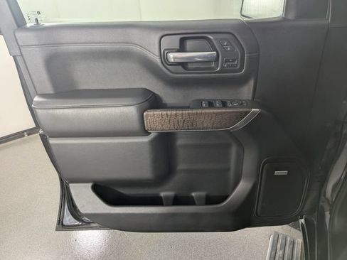 Used 2021 GMC Sierra 1500 Denali w/ Denali Ultimate Package AWD/4WD image 14