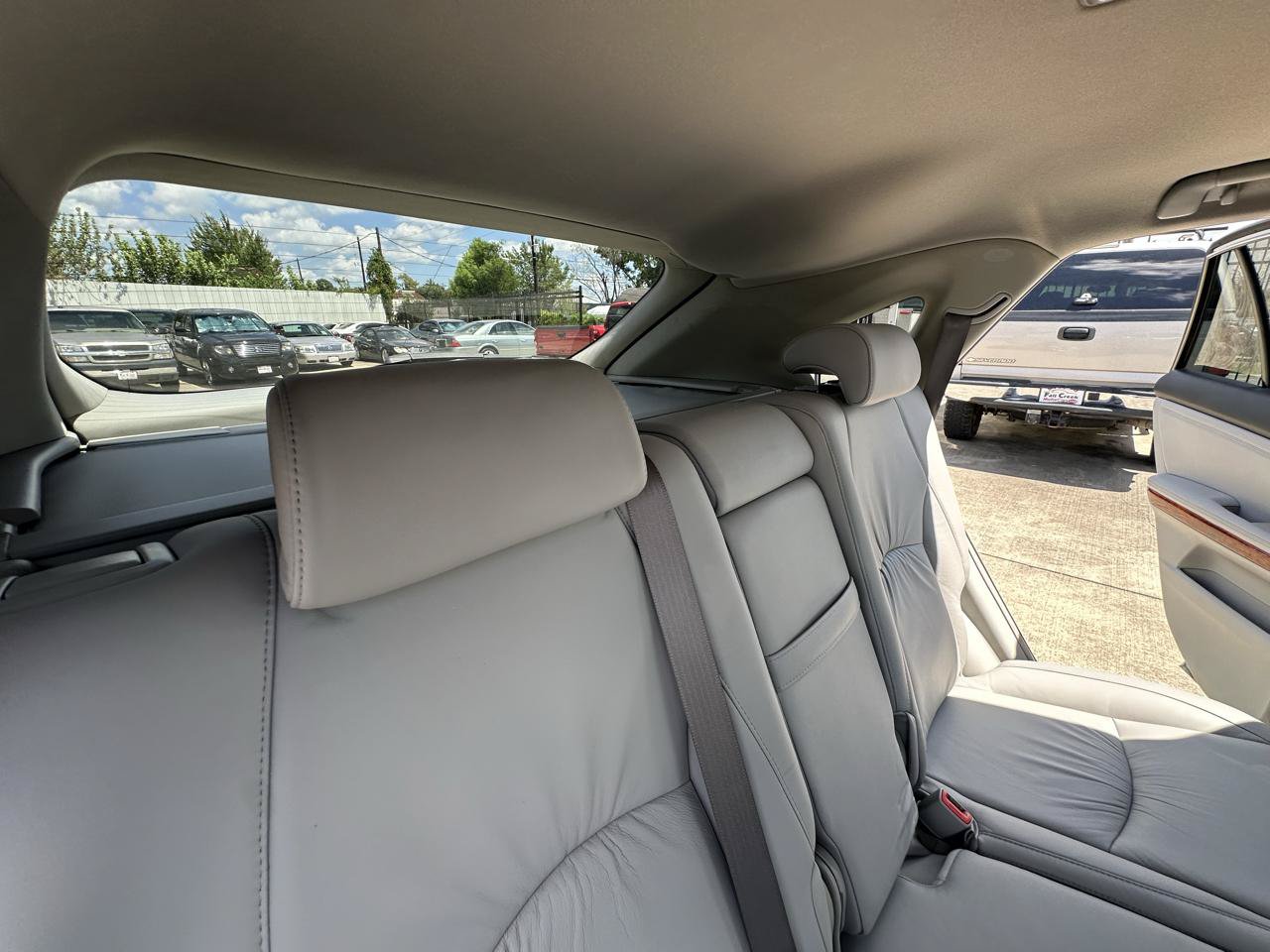 Used 2005 Lexus RX 330 w/ Premium Pkg FWD image 51