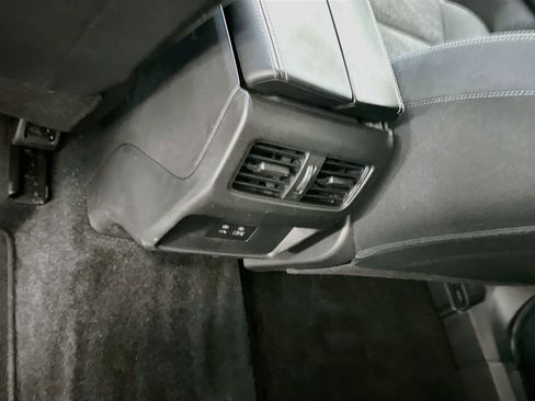 Used 2023 Nissan Rogue SV AWD/4WD image 27