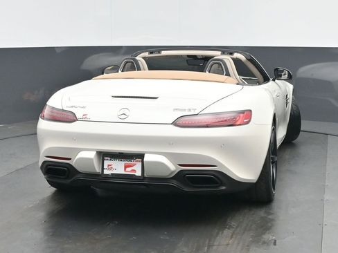 Used 2018 Mercedes-Benz AMG GT Roadster image 4