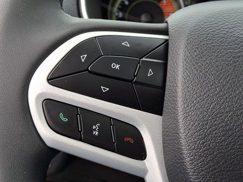 Used 2022 Jeep Cherokee Latitude w/ Sun & Sound Group image 25