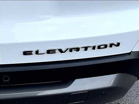 Used 2026 GMC Terrain Elevation image 29