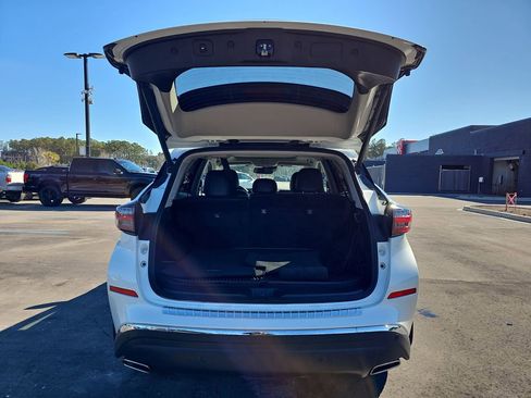 Used 2023 Nissan Murano Platinum w/ Cargo Package image 16