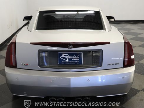 Used 2006 Cadillac XLR V image 8