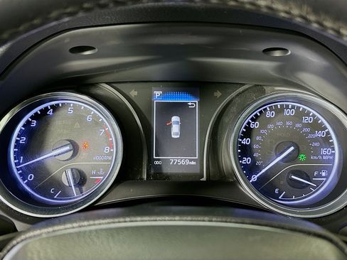 Used 2019 Toyota Camry SE image 19