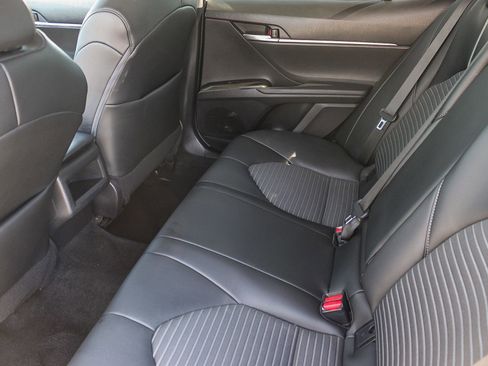 Certified 2022 Toyota Camry SE image 19