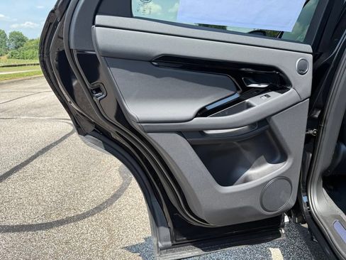 New 2026 Land Rover Range Rover Evoque Dynamic SE image 12