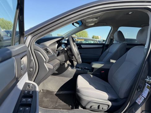 Used 2018 Subaru Outback 2.5i Premium image 17