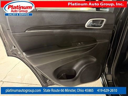 Used 2021 Jeep Grand Cherokee Limited image 31