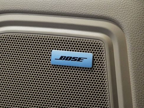 Used 2021 Porsche Macan image 31