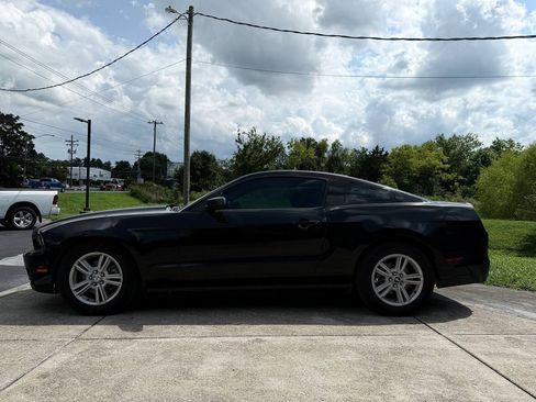Used 2014 Ford Mustang Coupe RWD image 7