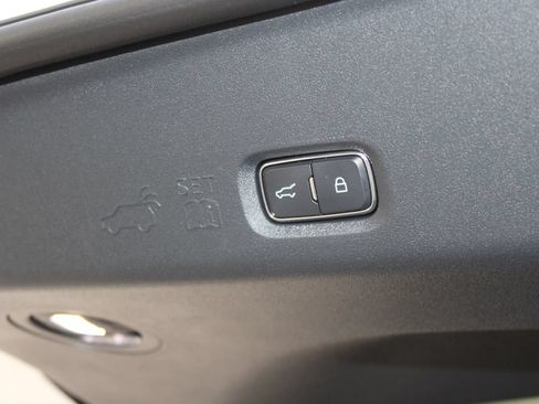 New 2026 Ford Expedition Active RWD image 17