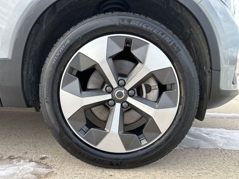 Certified 2024 Volvo XC40 B5 Core image 11