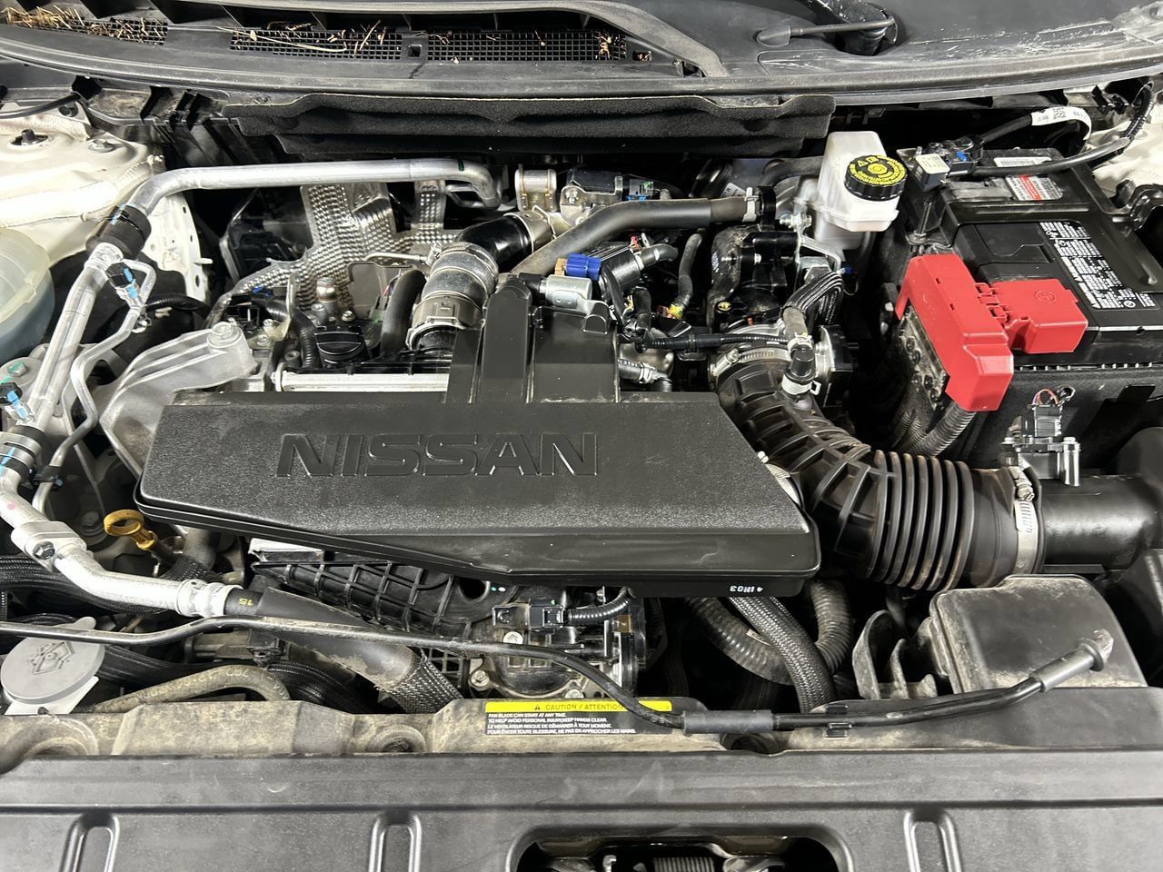 Used 2024 Nissan Rogue S FWD image 11