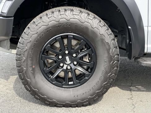 Used 2025 Ford F150 Raptor AWD/4WD image 7