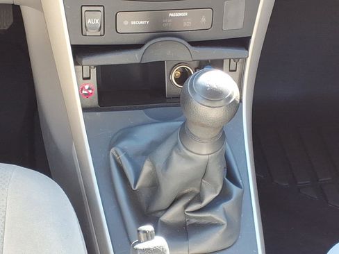 Used 2012 Toyota Corolla L image 7