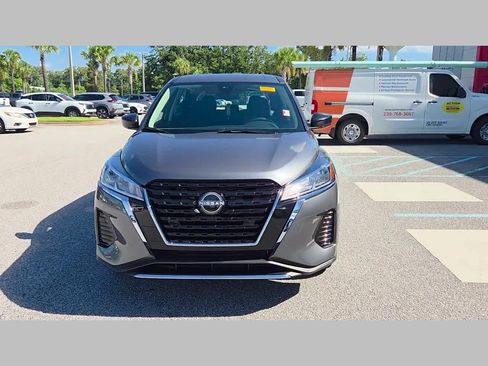Used 2025 Nissan Kicks Play S FWD image 22