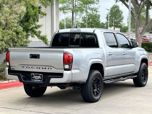 Used 2022 Toyota Tacoma SR w/ SR Convenience Package image 4