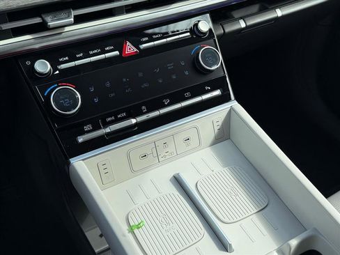New 2026 Hyundai Santa Fe Calligraphy FWD image 15