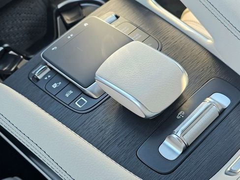 New 2026 Mercedes-Benz GLE 580 4MATIC image 33