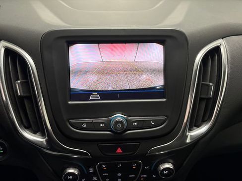 Used 2020 Chevrolet Equinox LT image 41