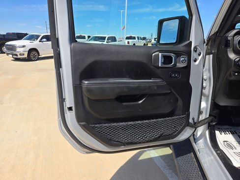 Certified 2023 Jeep Wrangler Unlimited Sahara w/ Cold Weather Group AWD/4WD image 12