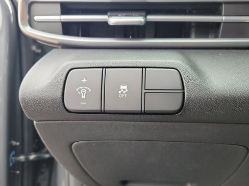 New 2026 Hyundai Elantra Limited image 22