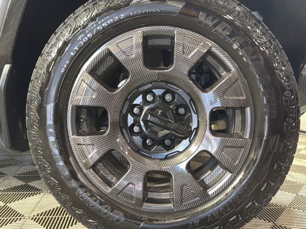 Certified 2026 GMC Hummer EV 3X w/ Carbon Fiber Edition Package AWD/4WD image 41