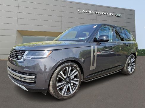 Used 2023 Land Rover Range Rover SE AWD/4WD image 1