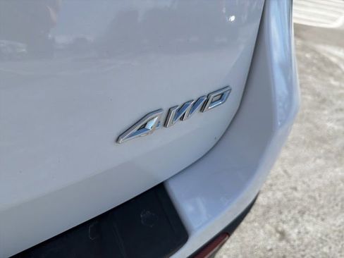 Certified 2022 Ford Explorer XLT w/ Equipment Group 202A image 13