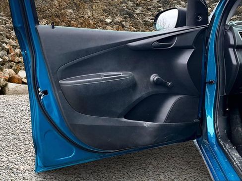 Used 2021 Chevrolet Spark LS image 17