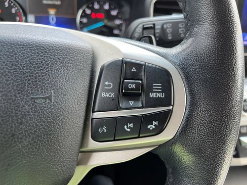 Used 2021 Ford Explorer XLT w/ Equipment Group 202A RWD image 30
