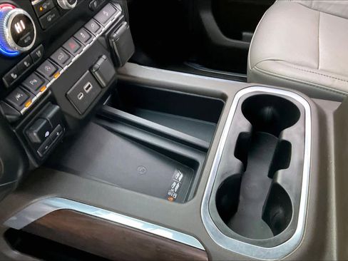 Used 2019 GMC Sierra 1500 SLT w/ SLT Premium Plus Package image 15