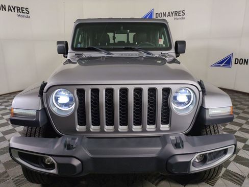 Used 2020 Jeep Gladiator Overland AWD/4WD image 10